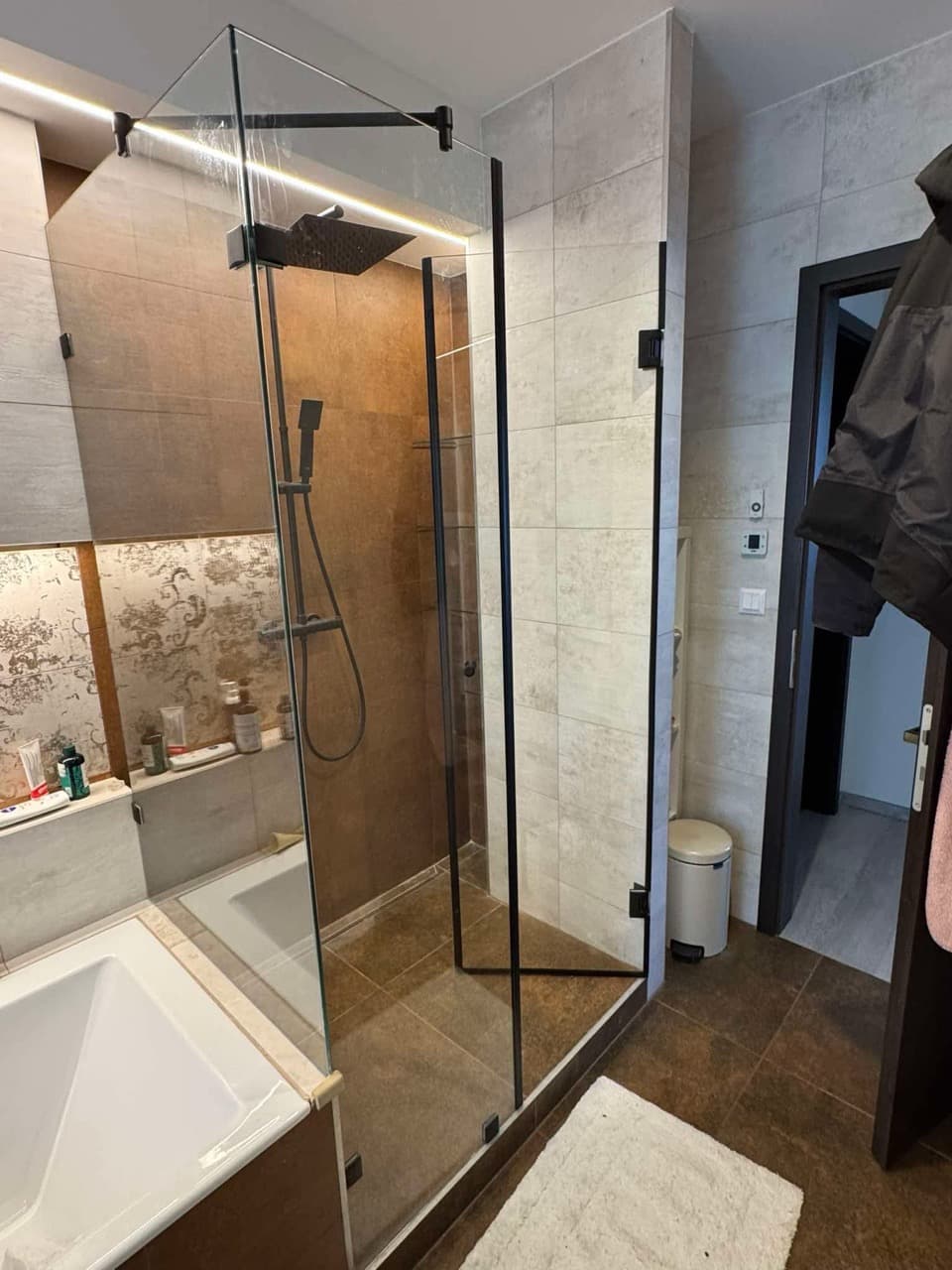 Zuhanykabin galéria referencia 2