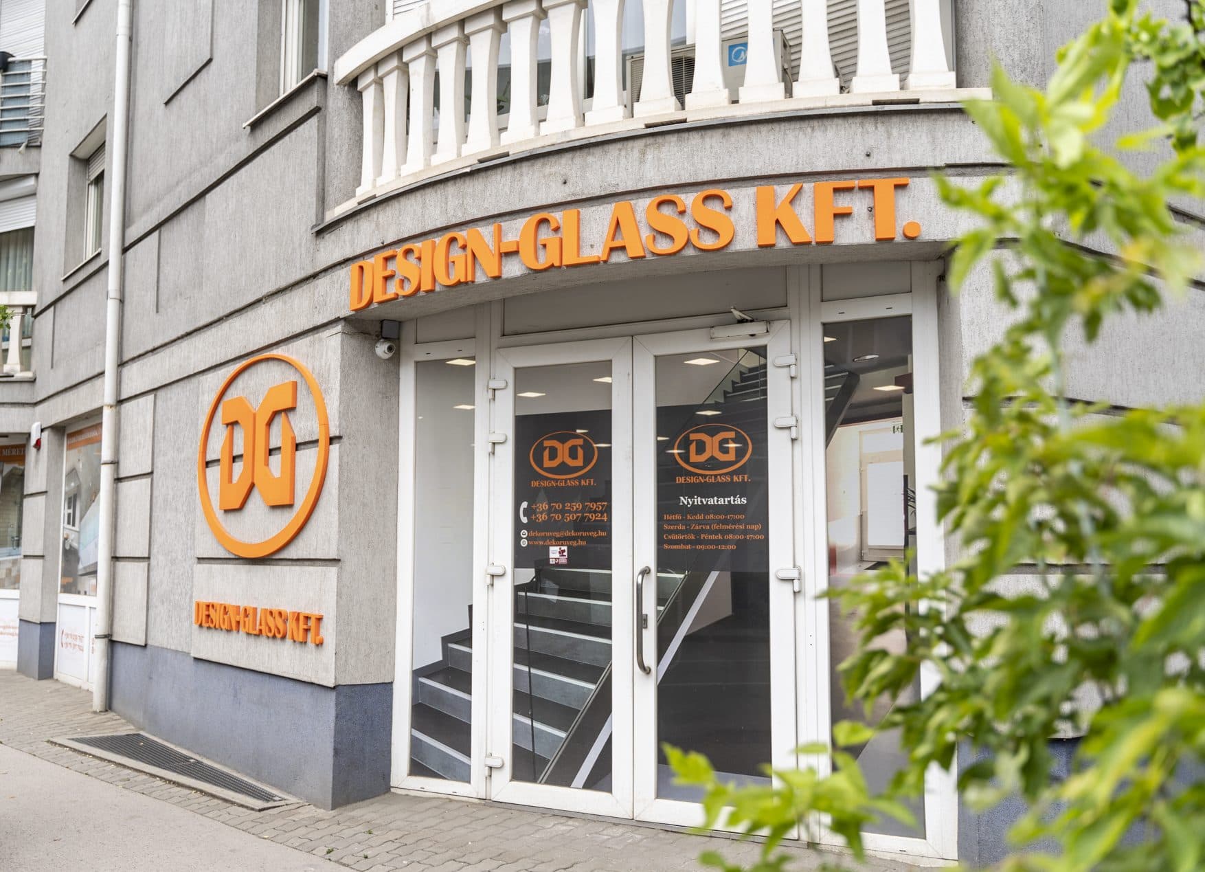 Design-Glass bemutatóterem